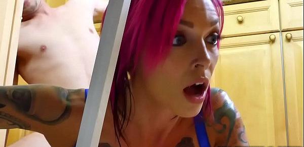  Anna Bell Peaks on top of Bill Bailey pumps her pussy